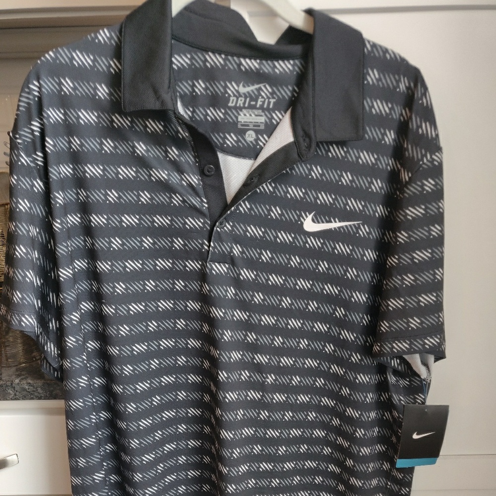 Nwt nike polo